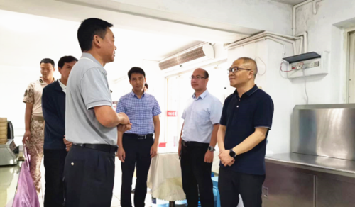 区委书记龙刚率队调研考察东川在昆务工情况并开展招商工作2
