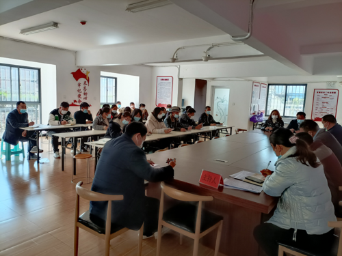 向疫情防控一线的社区工作者致敬1