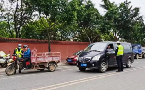 街天集日交通秩序整治2