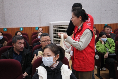 中国志愿服务联合会“医路有我”服务队到东川开展关爱健康服务活动3