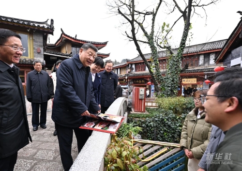 习近平在云南丽江市考察调研5