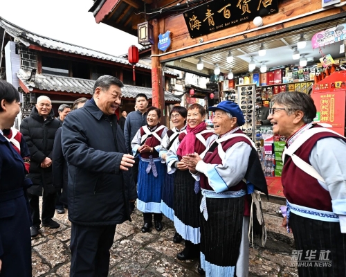 习近平在云南丽江市考察调研6