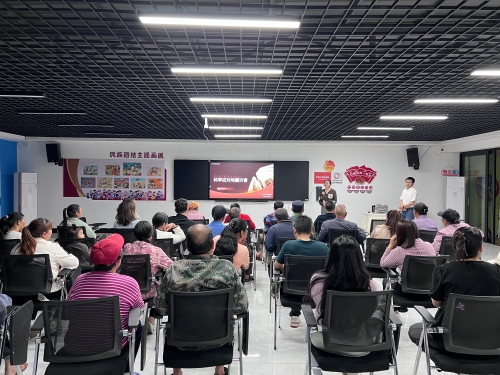 防震减灾进夜校  东川区新时代文明实践中心创新“家长课堂” 守护家庭安全1