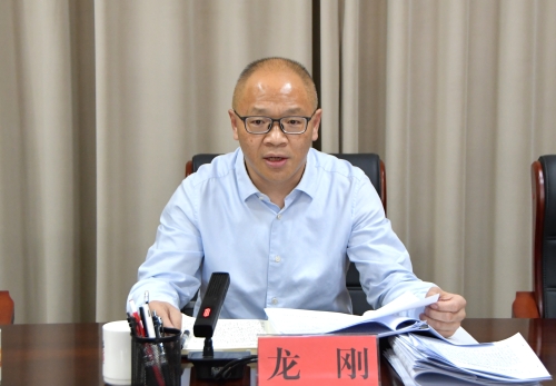 五届区委常委会召开第154次会议