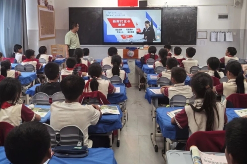 【中国航天日】东川区18所学校观看“星河铸剑·九天揽月”航天科普云课堂直播活动3