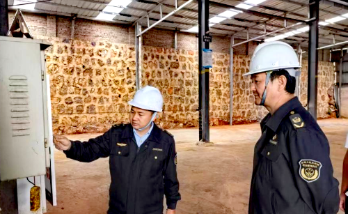 【安全生产】东川区应急管理局对天生桥特色产业园开展安全生产执法检查3