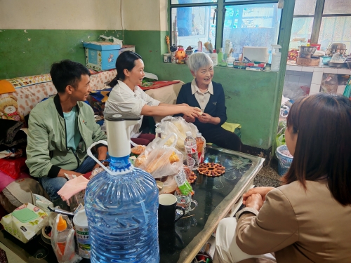 困难老人
