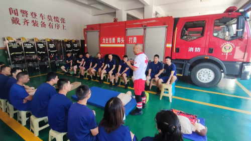 东川区红十字会应急救护培训走进消防救援大队1