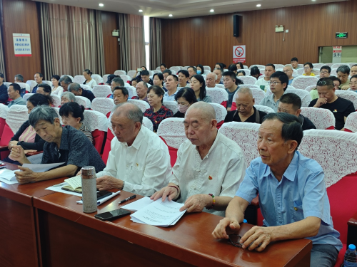 东川区举办离退休干部深入贯彻中央八项规定精神学习教育读书班暨离退休干部党支部书记、党建联络员培训班2