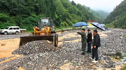 【防汛抗灾】坚守风雨中·阿旺镇“三步走”全力守护群众安全3