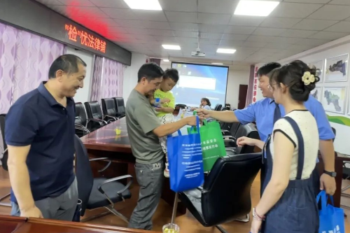 【普法强基】东川区人民检察院：“检”忧法律铺 送法进乡村2