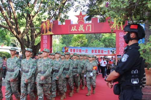 一人参军，全家光荣！东川公安全力护航1