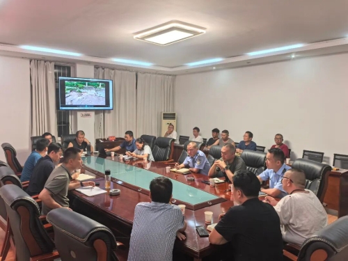 9.5 小时昼夜鏖战！“驯服” 洪水改道，守护生命线1