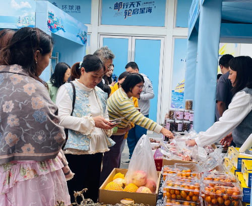 【沪滇协作】消费帮扶赋能好物出山 沪滇协作助力乡村振兴——普陀展销会上东川元素增色乡村振兴新图景3