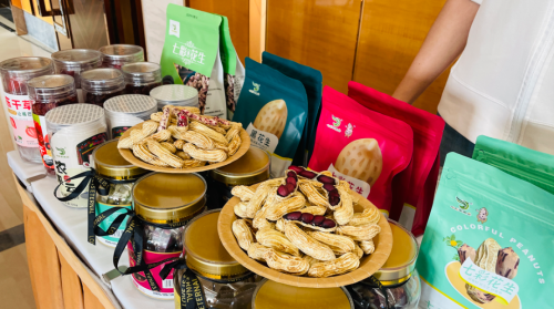 【沪滇协作】消费帮扶赋能好物出山 沪滇协作助力乡村振兴——普陀展销会上东川元素增色乡村振兴新图景6