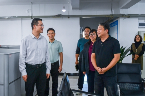 区委书记郝国栋调研区融媒体中心1