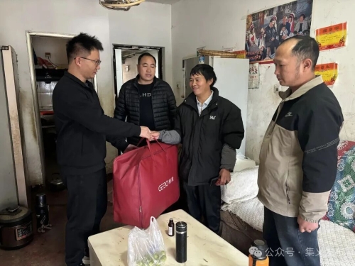 铜源社区驻村工作队用实际行动筑牢冬日“温暖防线”2