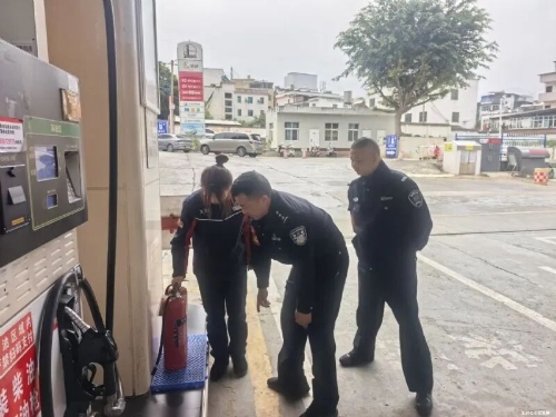以练筑防，以查除险！拧紧加油站“安全阀”1