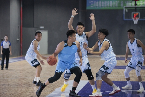 东川汇聚政企力量  “趣玩东川·活力园区”运动会启幕2