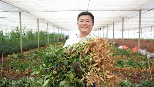 【乡村振兴】航天力量扎根红土 他书写东川乡村振兴答卷4 【乡村振兴】航天力量扎根红土 他书写东川乡村振兴答卷4