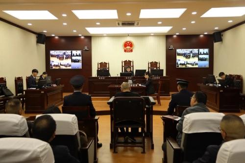 【清风东川】东川区纪委监委组织全区各单位“一把手”开展旁听警示教育