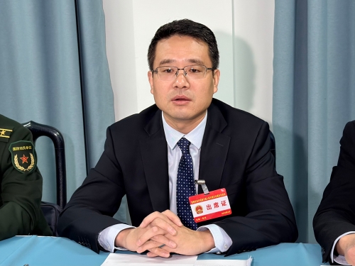 区委书记郝国栋参加集义街道代表团审议1