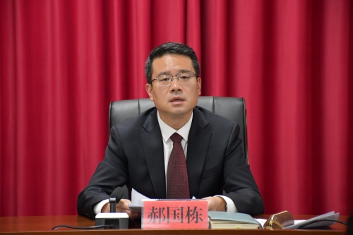 区纪委五届六次全会强调1