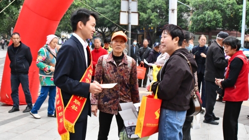 我区开展“3·15”金融知识宣传活动 守护群众“钱袋子”1