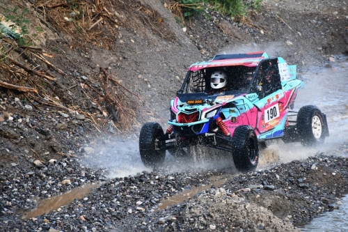 第二十届东川泥石流国际汽车越野赛五一启幕 打造越野狂欢盛宴1