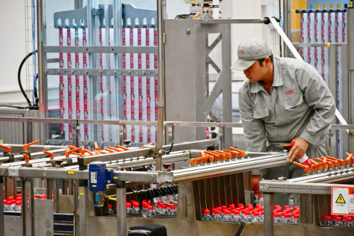 农夫山泉云南轿子雪山工厂在东川正式投产  绿色发展增添新动能3