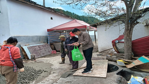 李子沟村开展城乡居民基本养老保险