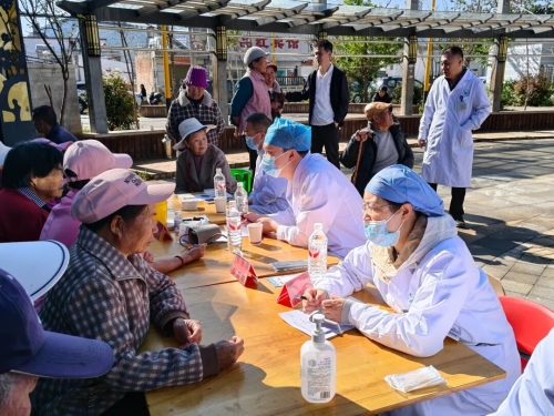 东川区中医医院巡回医疗进乡镇