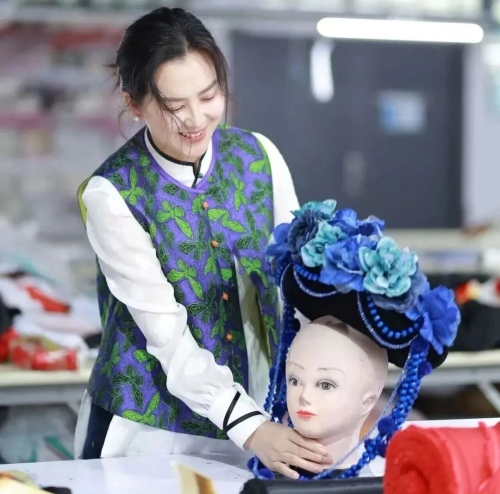 东川返乡大学生金稳香