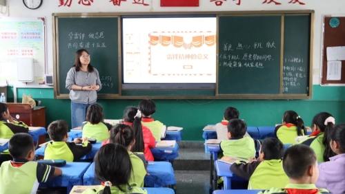【弘扬雷锋精神】东川区各级团组织开展学雷锋系列志愿服务活动7