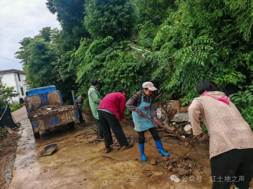 【抢险减灾】红土地镇持续强降雨 全员在岗扎实开展防汛抢险工作7