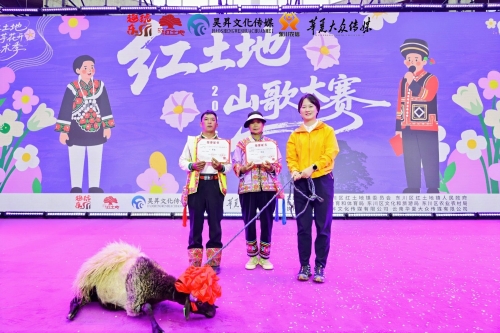 【跟着赛事游东川】奔跑花海 唱响红土！东川红土地文体盛会热闹开跑9