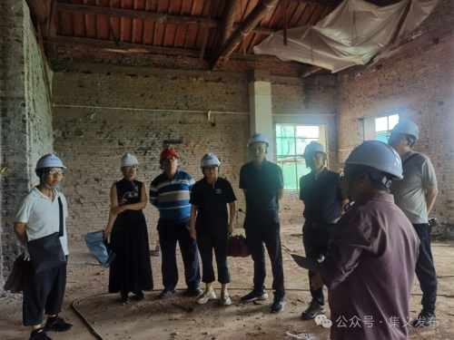 集义街道人大工委组织人大代表就加快推进原东川区政府办公楼修缮工作开展专题视察