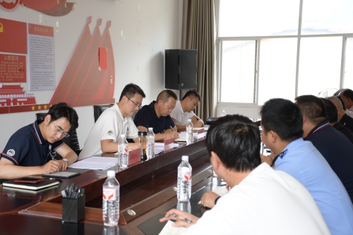 以上率下抓整改   真抓实干促提升  郝国栋深入一线调研推动学习教育查摆问题整改1