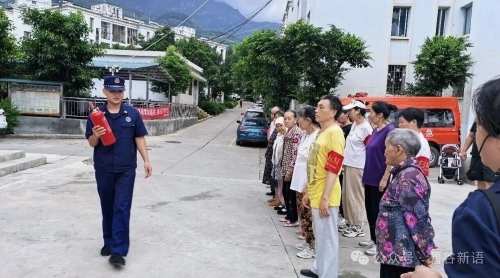 【安全生产】碧谷街道翔鹏社区开展电动车安全专项整治  筑牢社区安全防线2