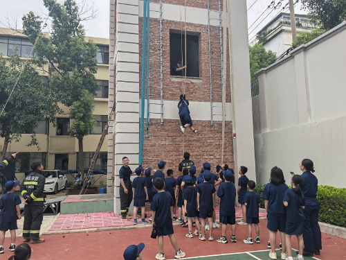 东川40余名青少年体验消防生活&nbsp; 开启安全研学之旅2