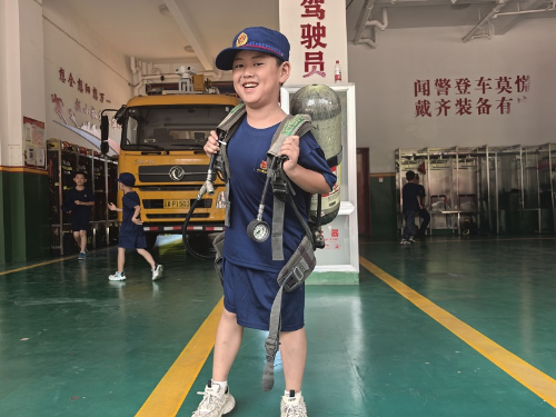 东川40余名青少年体验消防生活&nbsp; 开启安全研学之旅6