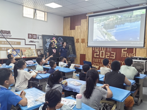 【防溺水宣传】东川开展儿童“快乐小屋”防溺水、防震安全宣传教育活动1
