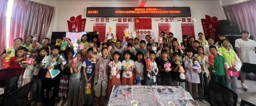 拖布卡镇暑期夏令营活动为留守困境儿童撑起暖心成长空间2