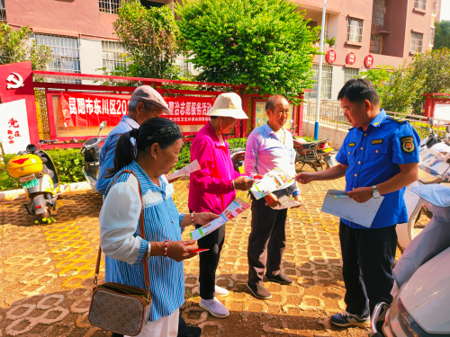力量下沉服务靠前 城市管理进 “三区” 绘就宜居民生图景2