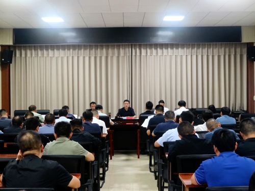六届区委常委会第8次会议召开1